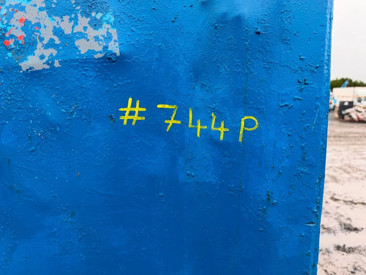 HOOK LOADER SKIP BIN ROLL ON ....# 744P - Image 3