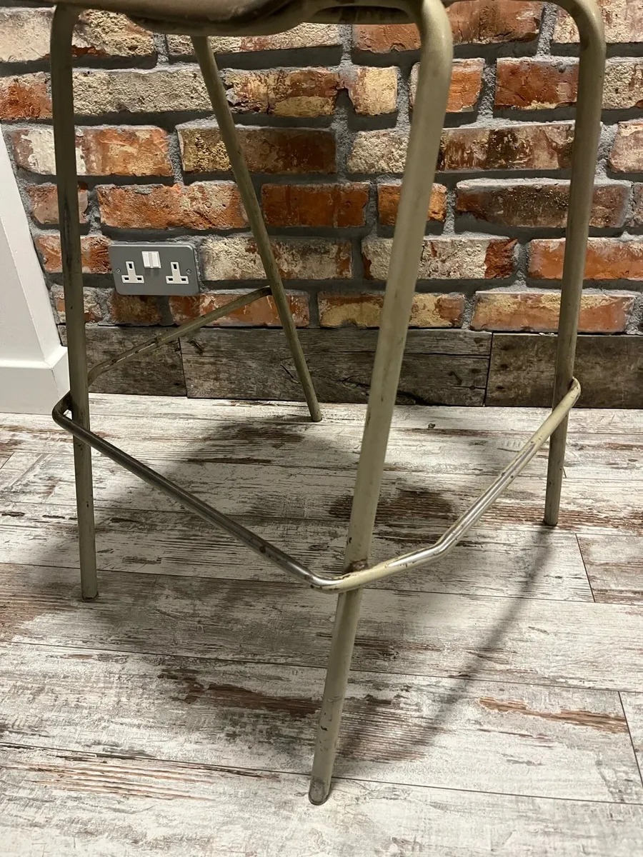 Vintage char - Image 2