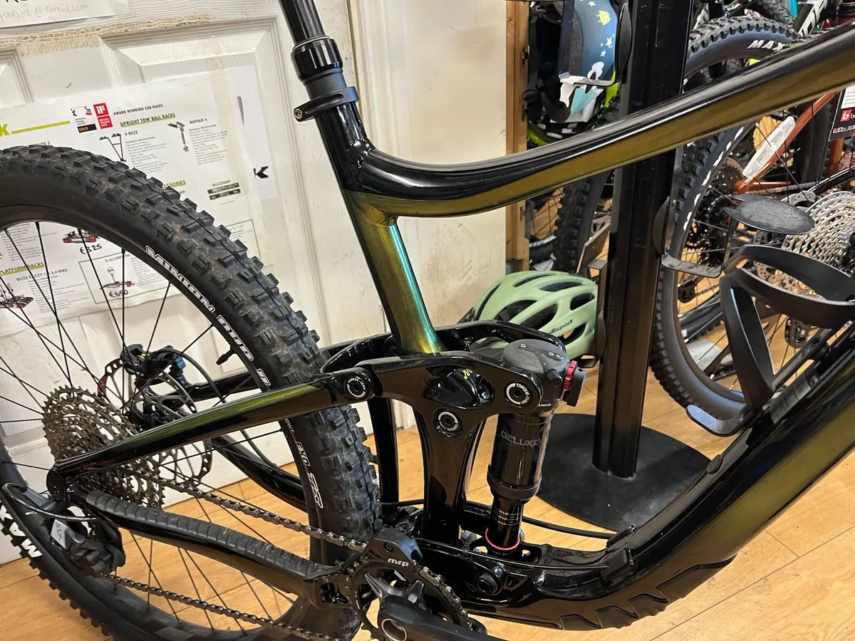 Giant Reign Size L - Image 2