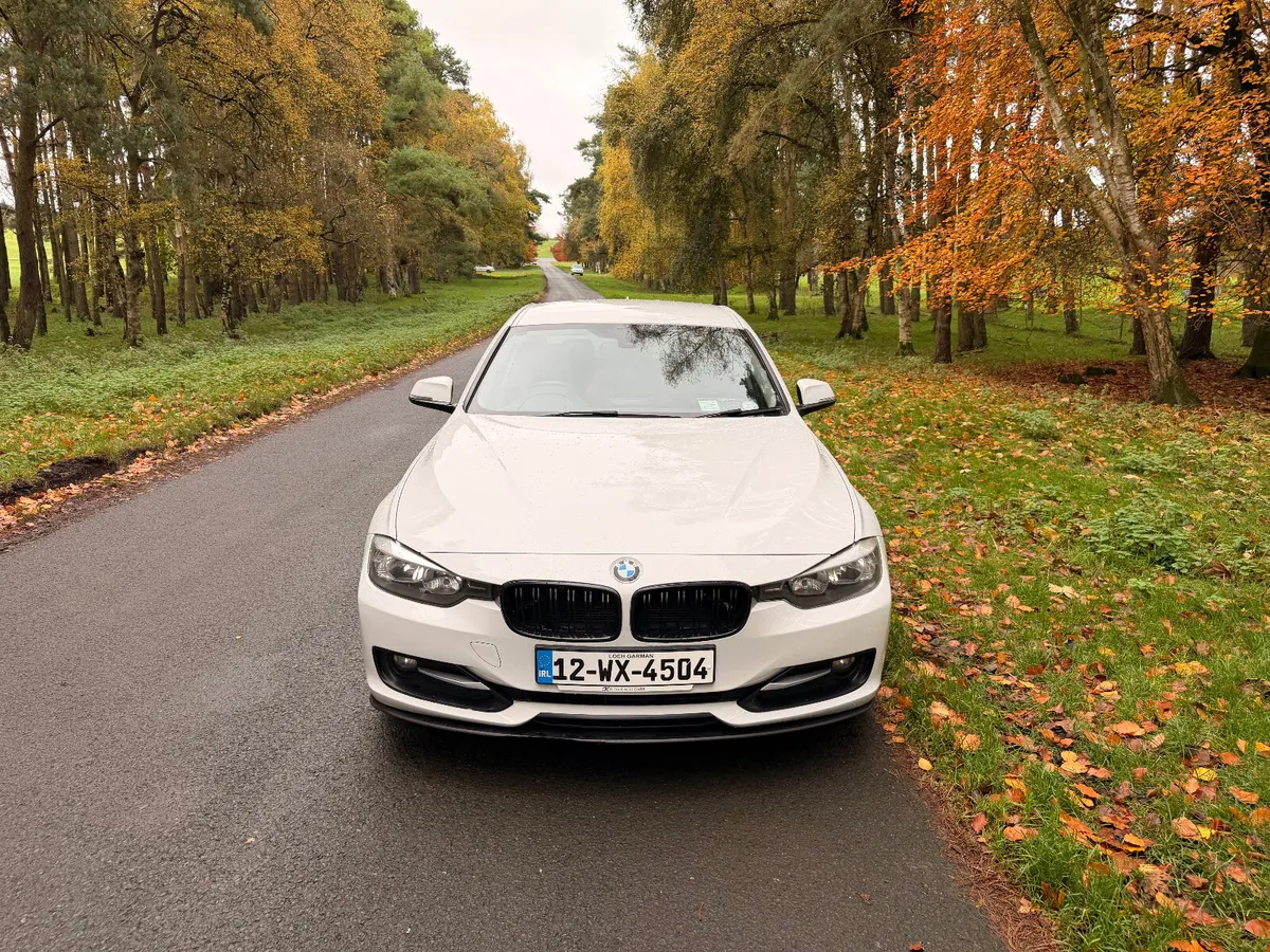 BMW 3-Series 2012 Sport Diesel - Image 2