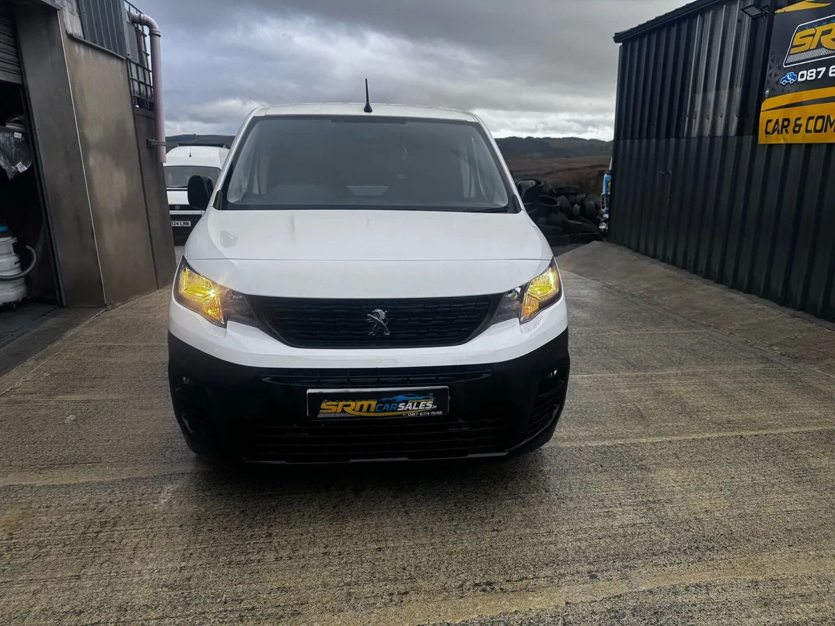 2022 peugeot partner - Image 2