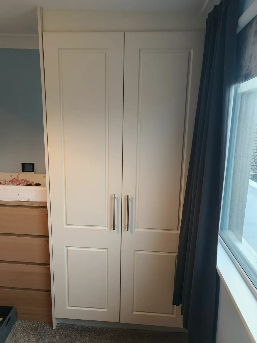 Fitted Wardrobe - Image 3