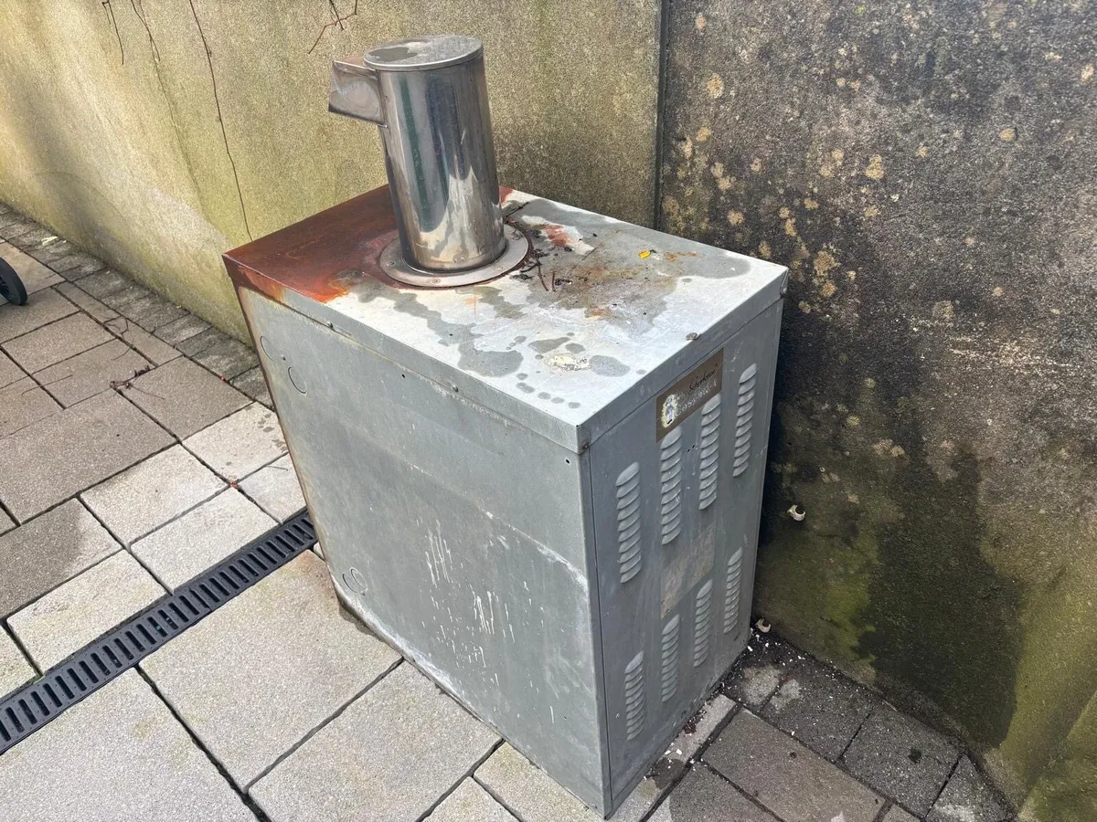 Oil boiler - Image 1