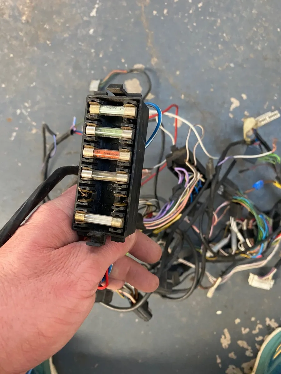 Land Rover defender seats - Image 1