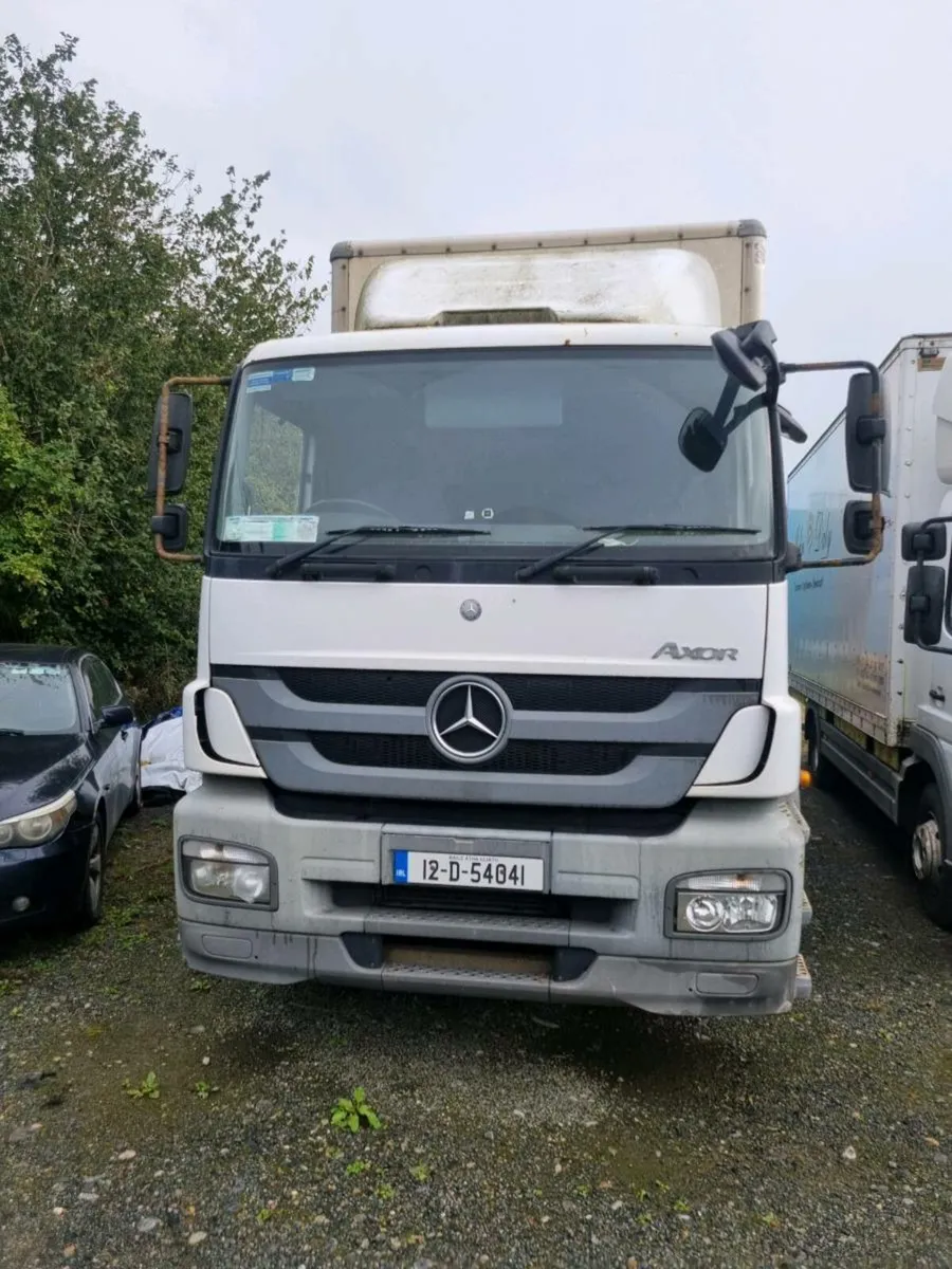 Mercedes Axor