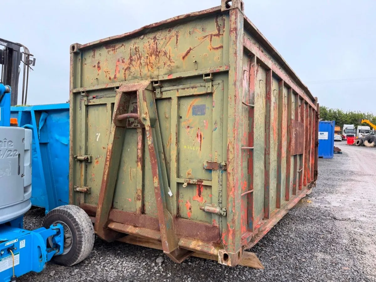 HOOK LOADER SKIP BIN ROLL ON ....# 746P - Image 2