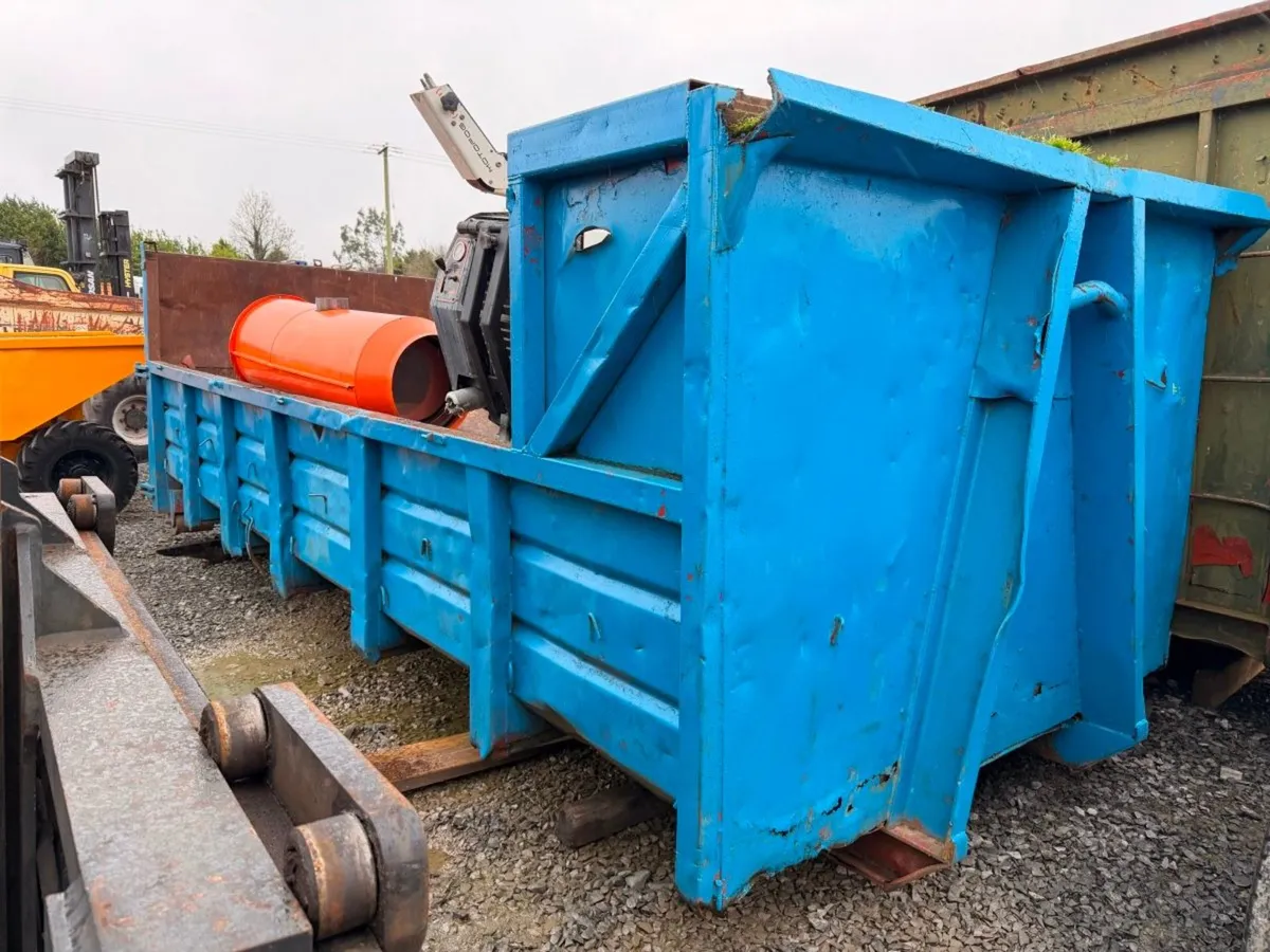 HOOK LOADER SKIP BIN ROLL ON ....# 740P - Image 3
