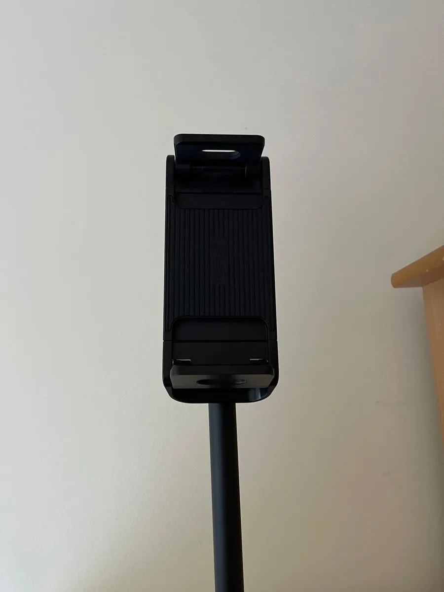 Table/phone stand - Image 3