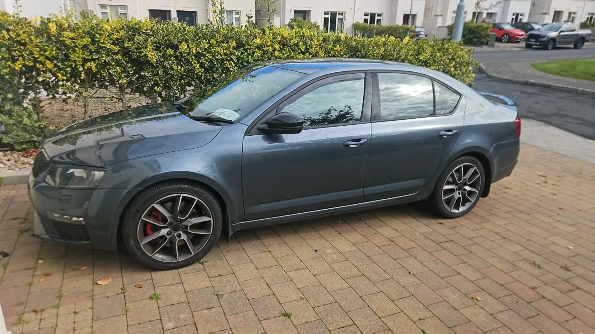 2015 Skoda Octavia vRS 2.0 TDI DSG – 224BHP - Image 3
