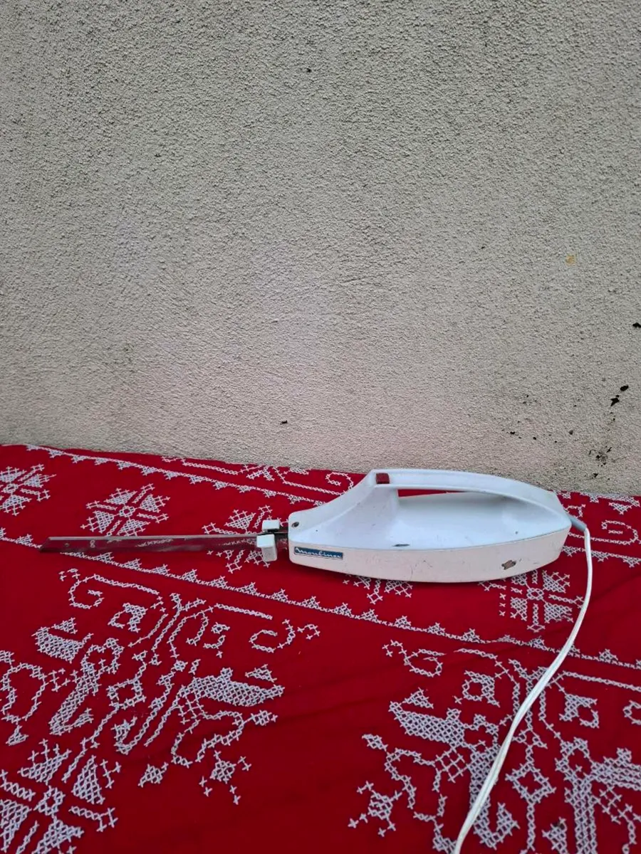 Vintage moulinex meat knife possible to post - Image 1