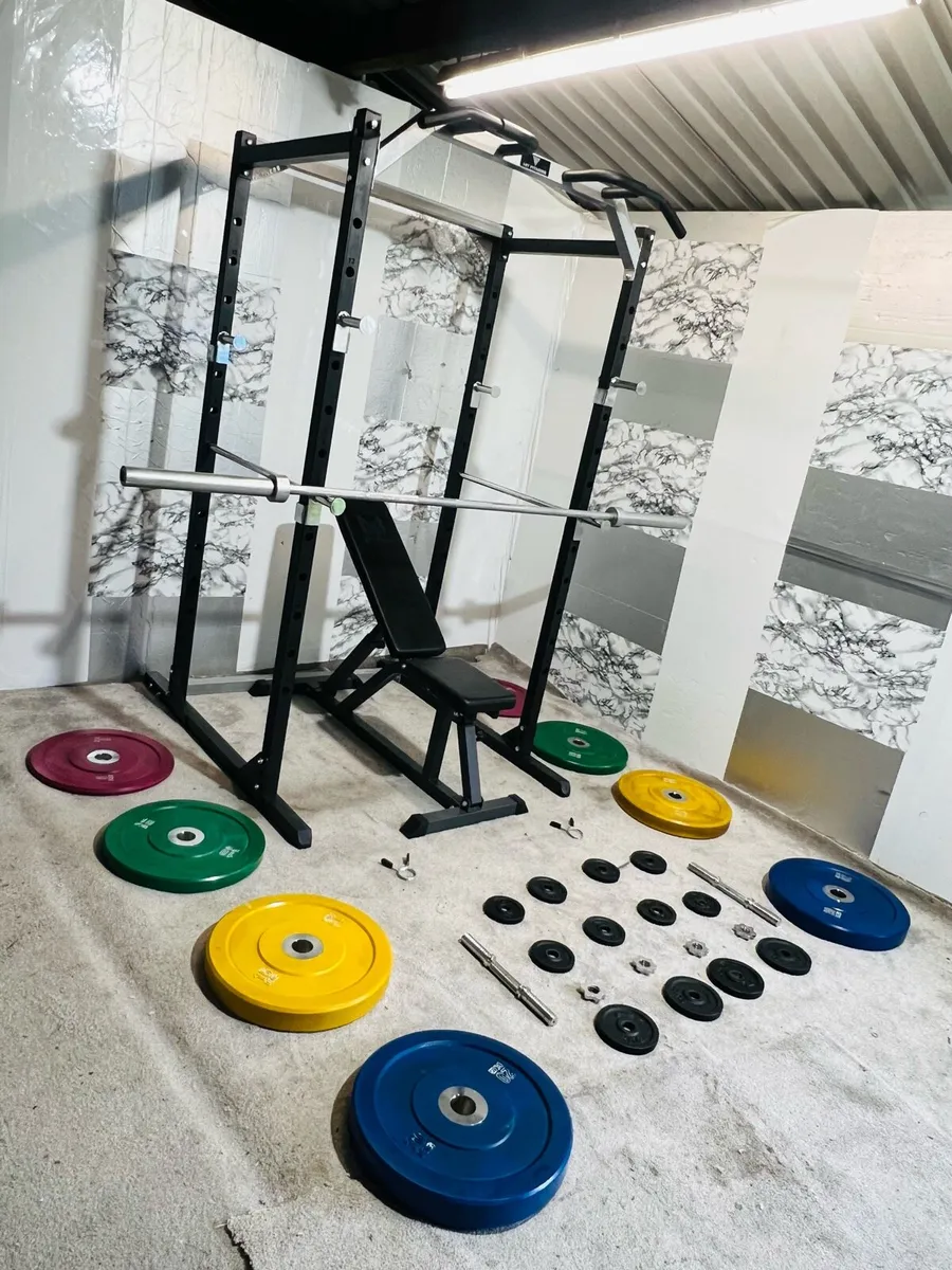 POWER RACK COLOUR PLATES BENCH BAR DUMBBELLS - Image 4