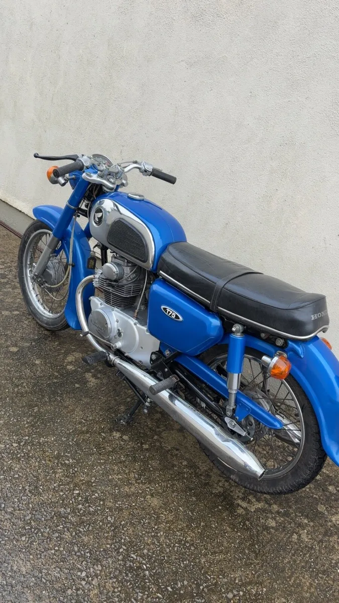 Honda CD175 - Image 3