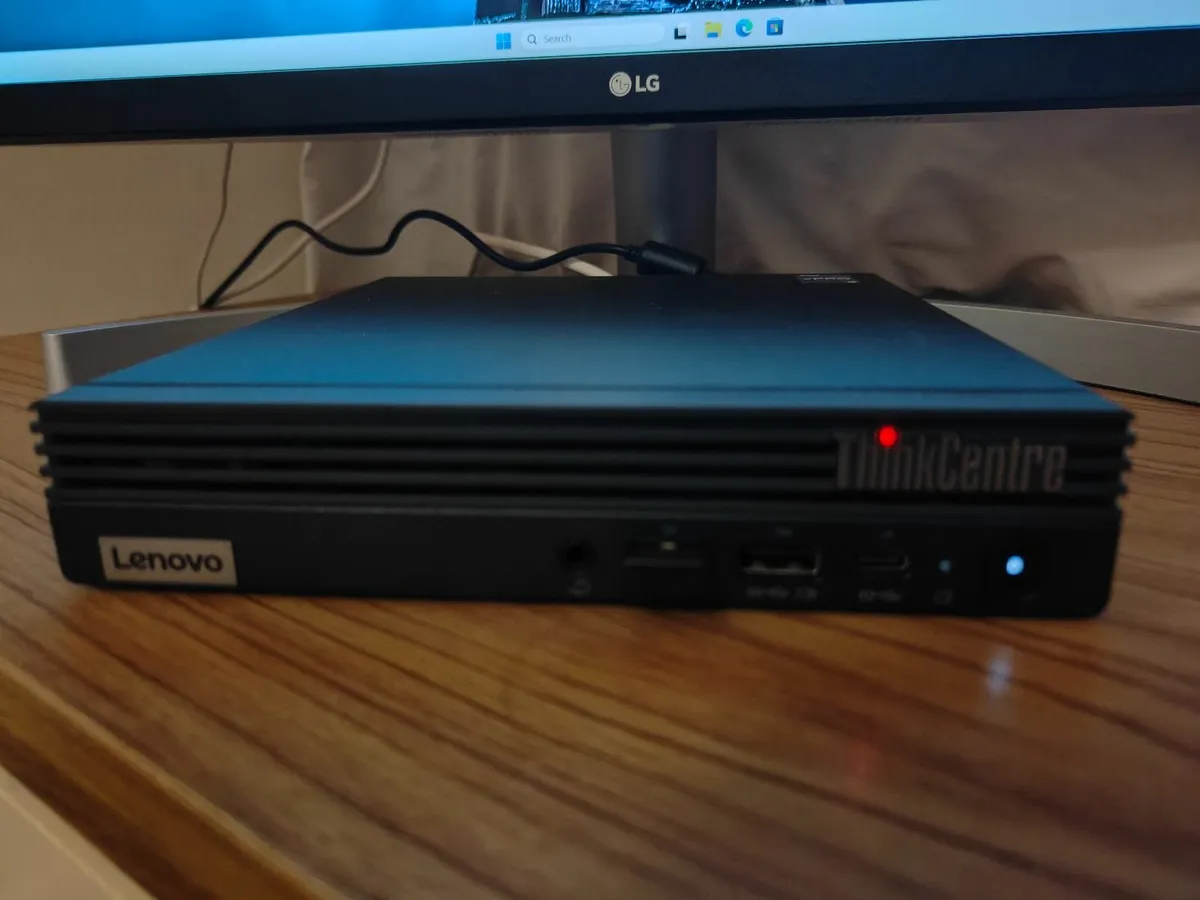 Lenovo Thinkcentre M80q tiny PC and Monitor - Image 3