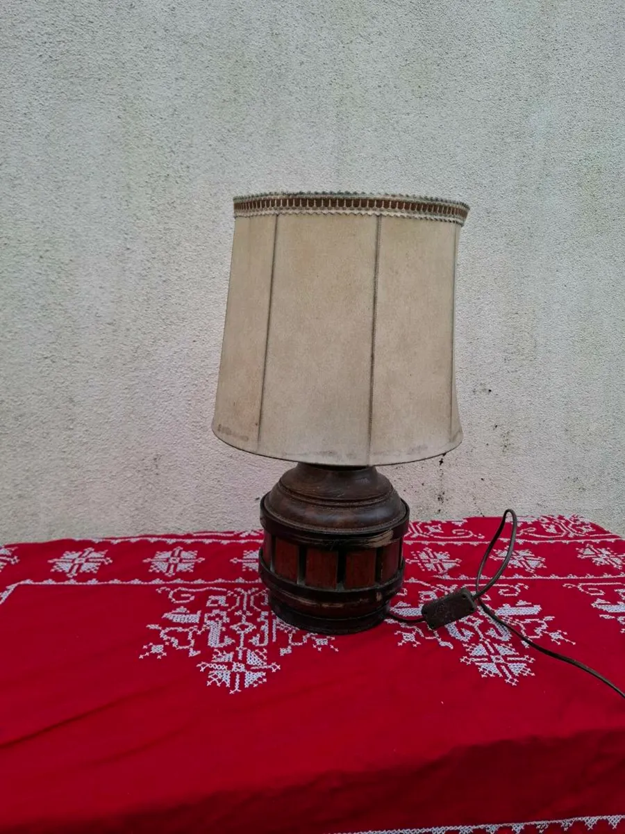 Wood vintage table lamp postage possible - Image 2