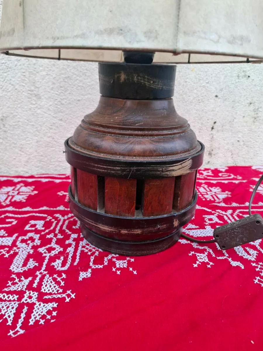 Wood vintage table lamp postage possible - Image 3