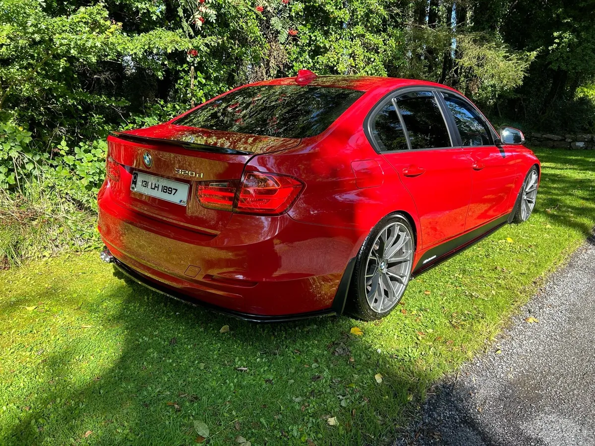 BMW F30 320d Melbourne Red - Image 4