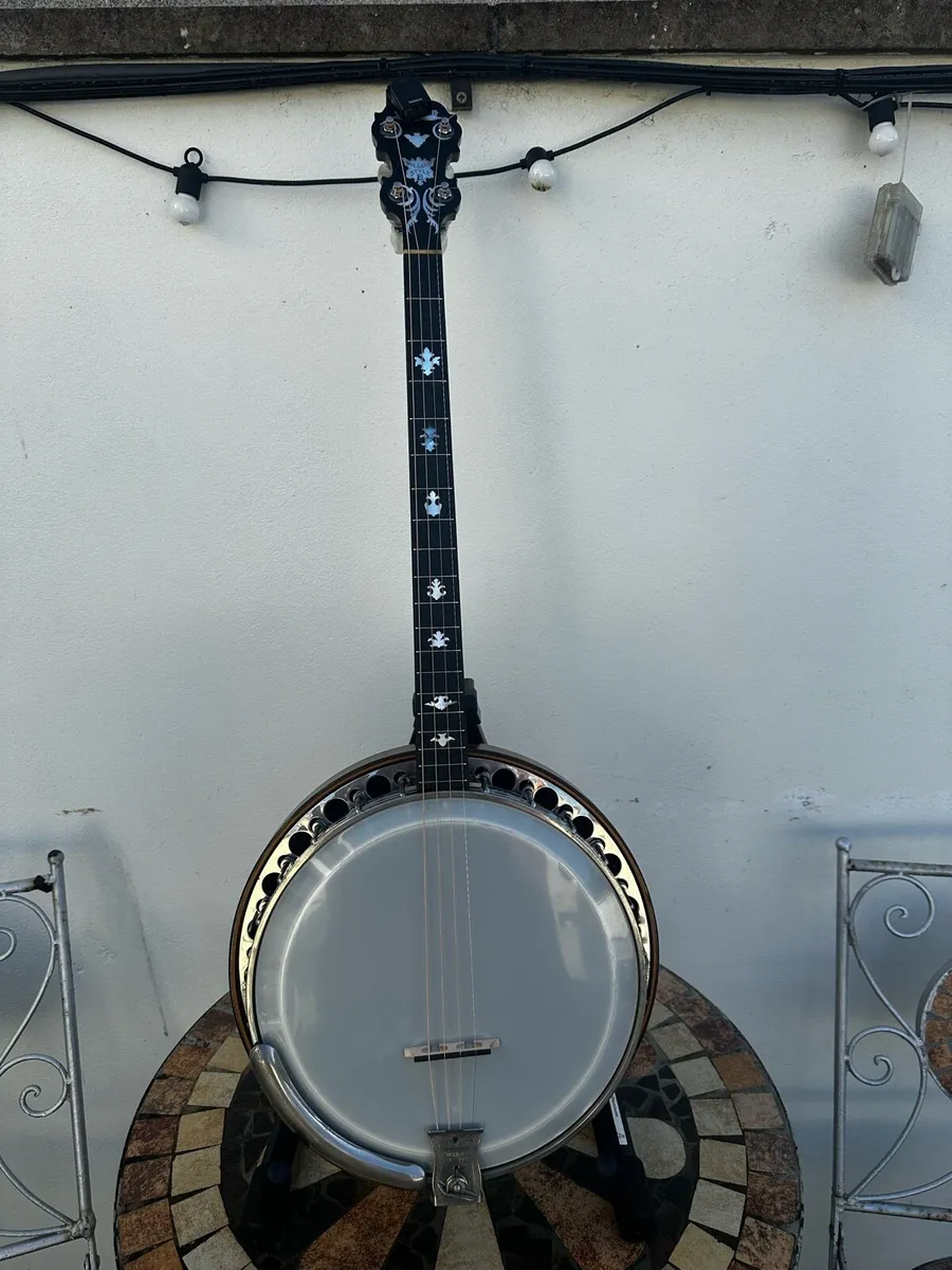 Paramount Style B Tenor Banjo - Image 1