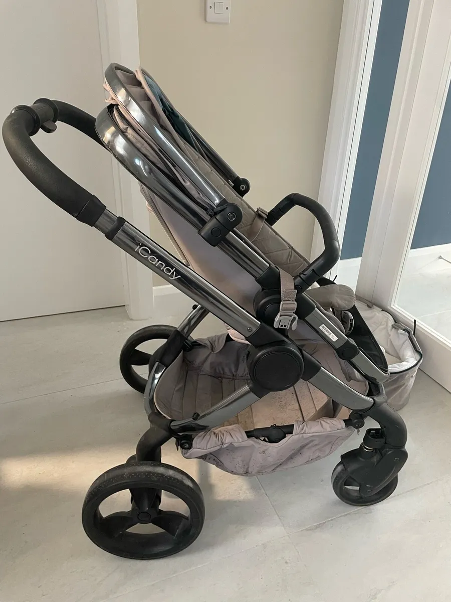 Icandy Buggy Pram - Image 4