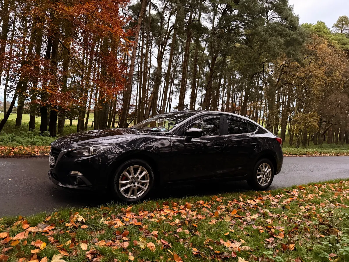 Mazda 3 Diesel Saloon 2015 - Image 3
