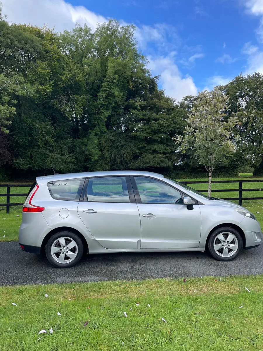 Renault Grand Scenic 2010 1.5 dci 7 seater - Image 2