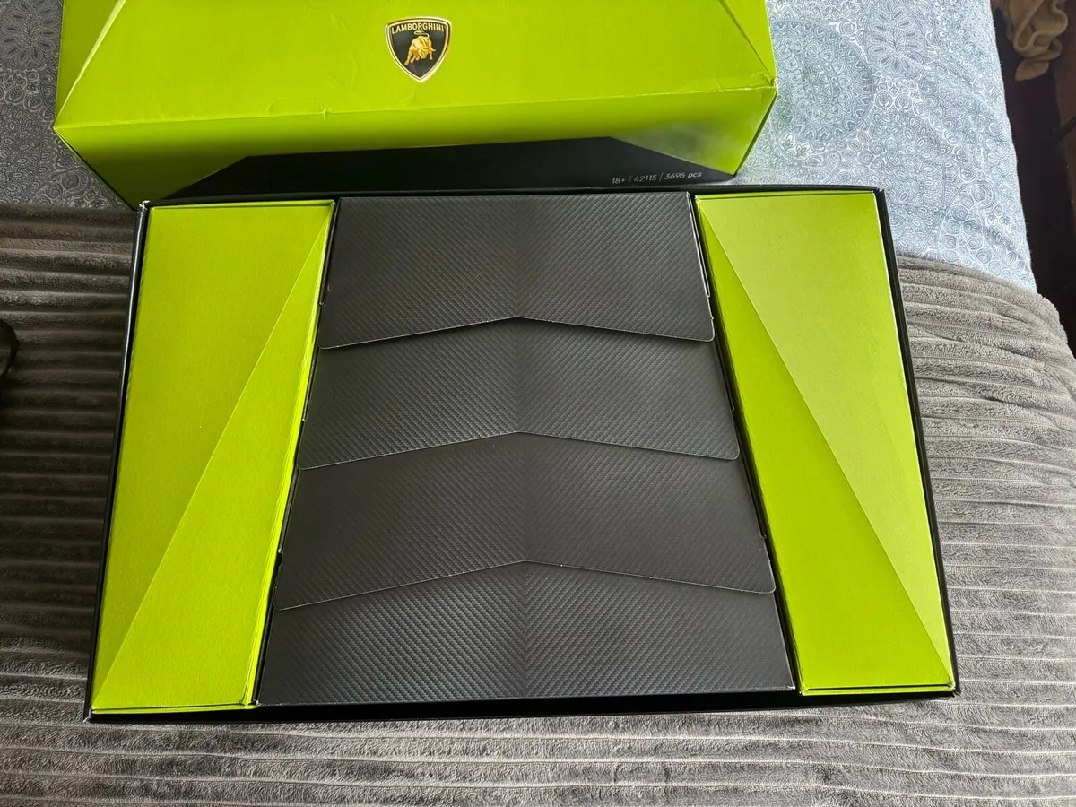 Lego Lamborghini Sián FKP 37 Car Model - Image 4