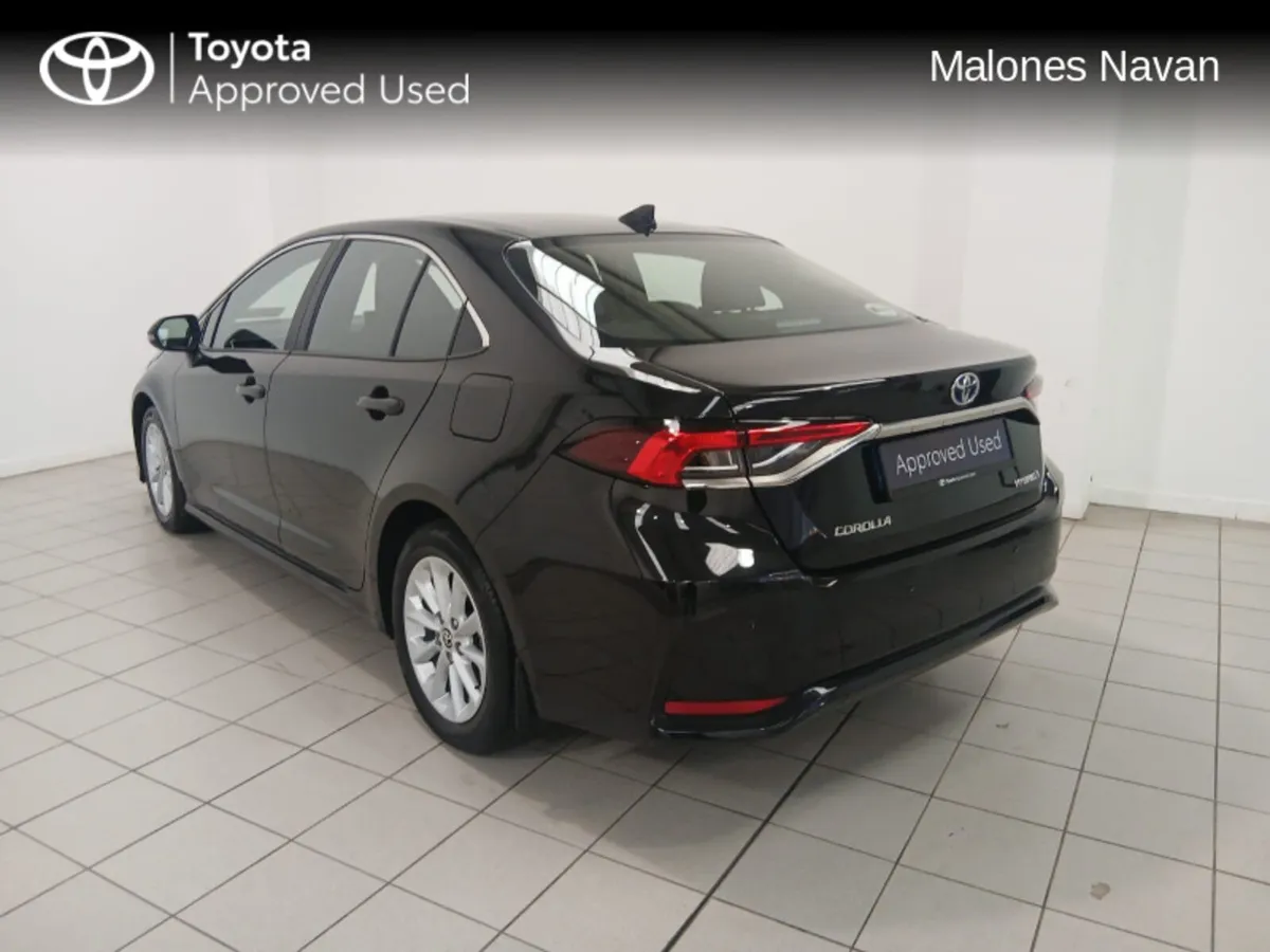Toyota Corolla LUNA 4DR AUTO HYBRID - Image 2