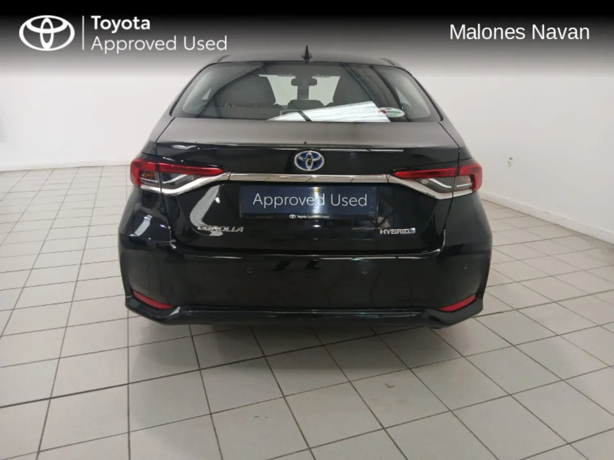 Toyota Corolla LUNA 4DR AUTO HYBRID - Image 4