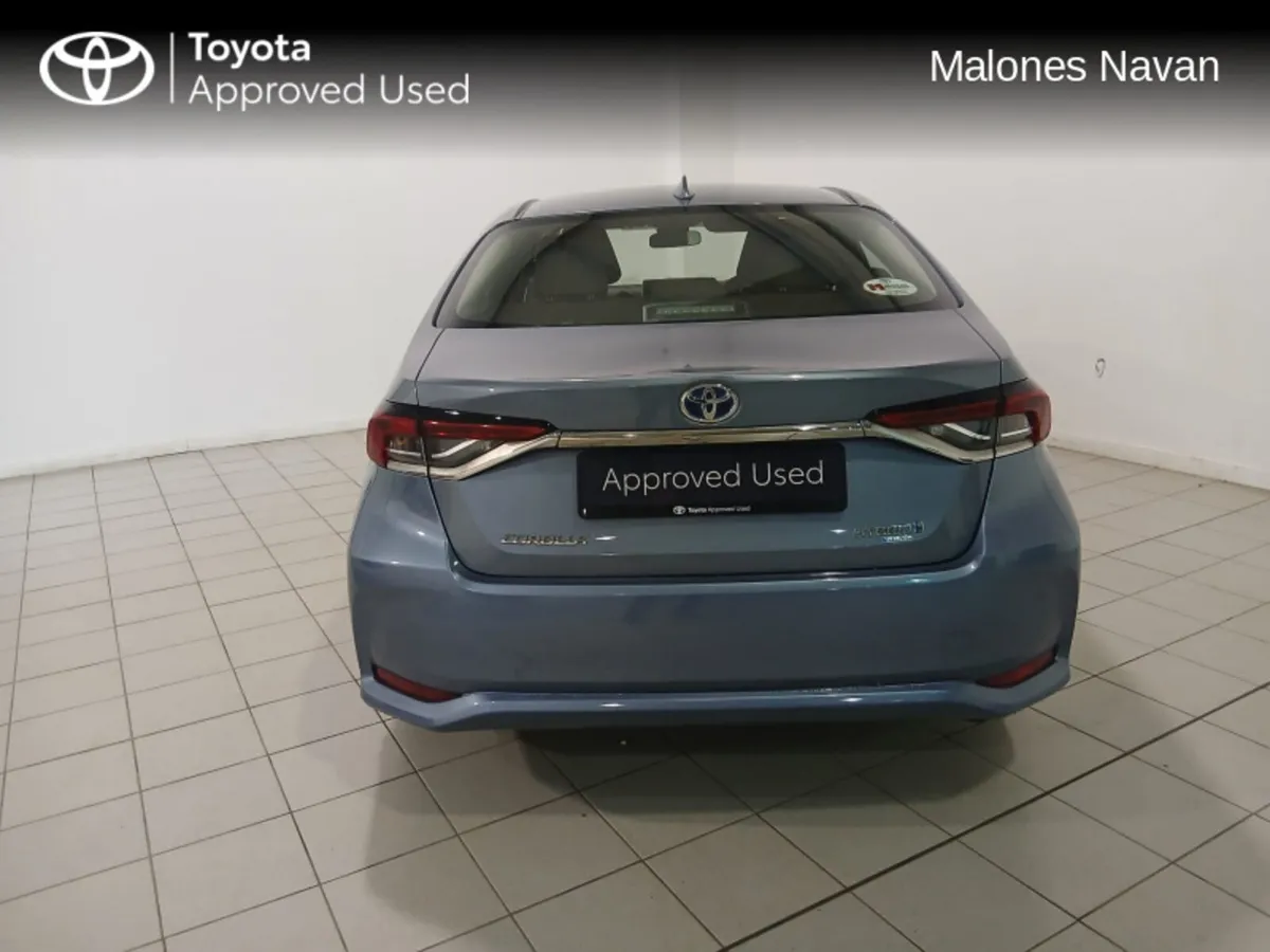 Toyota Corolla LUNA 4DR AUTO HYBRID - Image 4