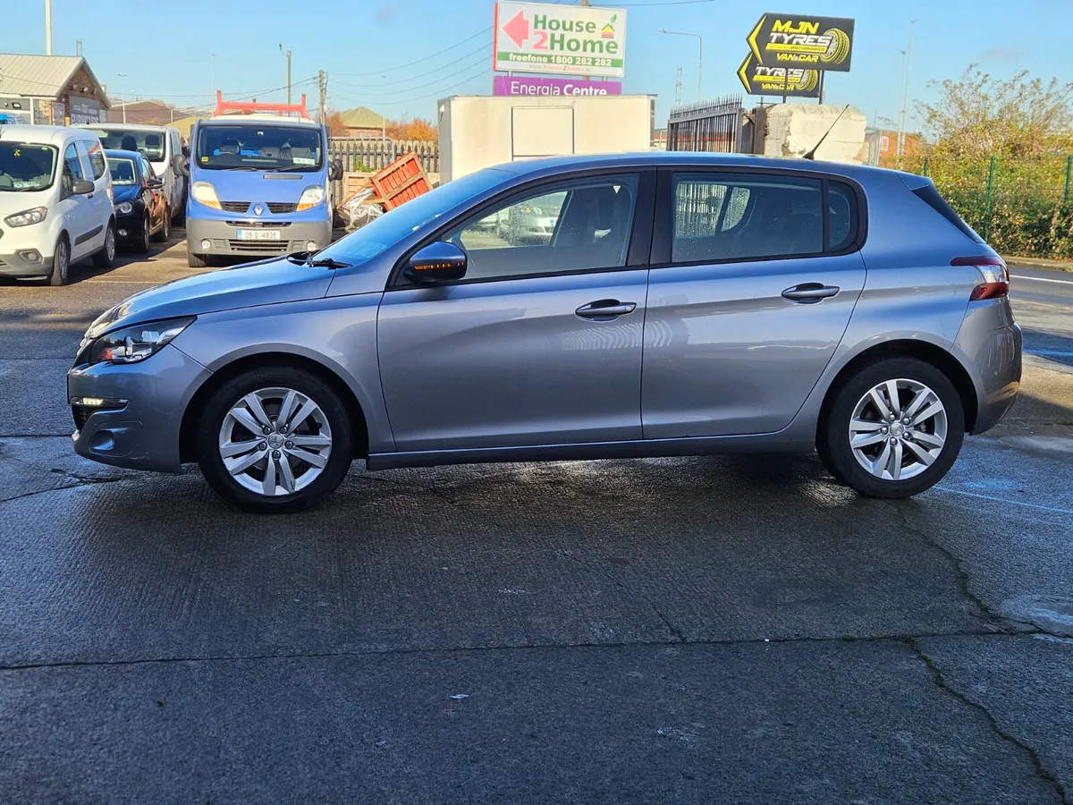 Peugeot 308 1.6 HDI AUTOMATIC - Image 4