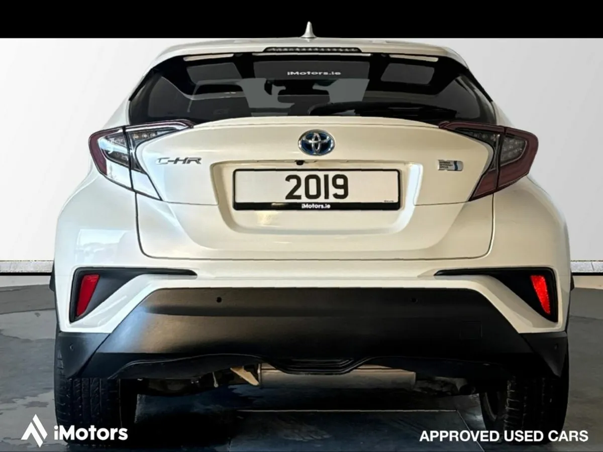 Toyota C-HR HYBRID AUTOMATIC - Image 4