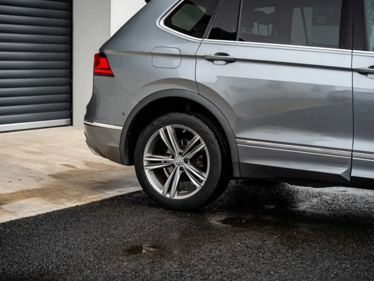 Volkswagen Tiguan Allspace R LINE ALLSPACE AUTO 7 - Image 4