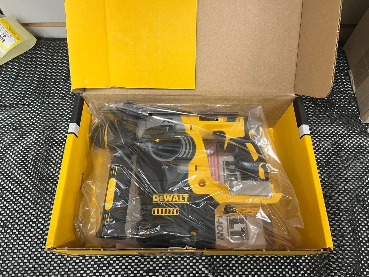 DeWalt Hammer Drill - Image 2