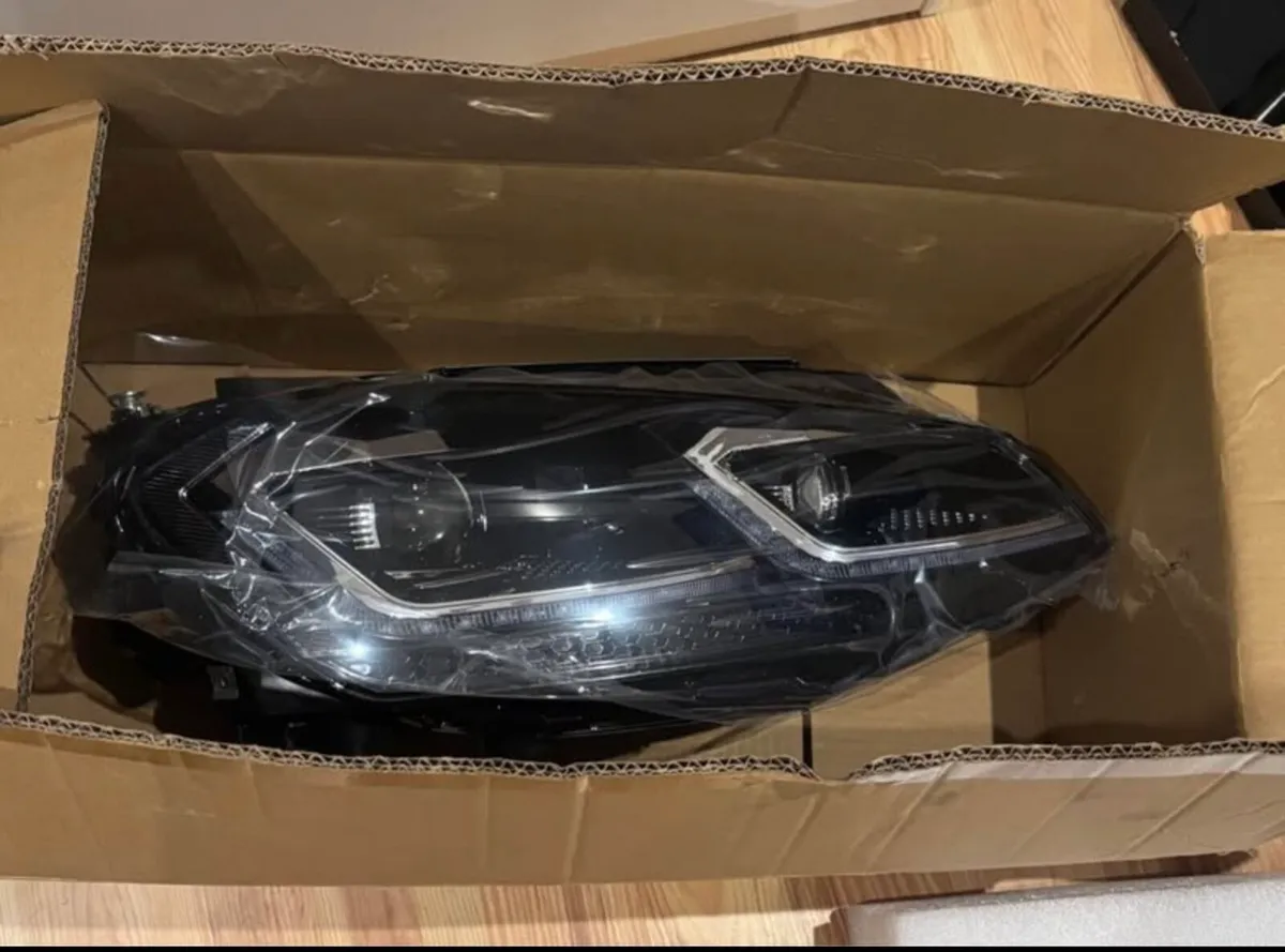 Mk7 Golf CCSTYLING right dynamic headlight - Image 1