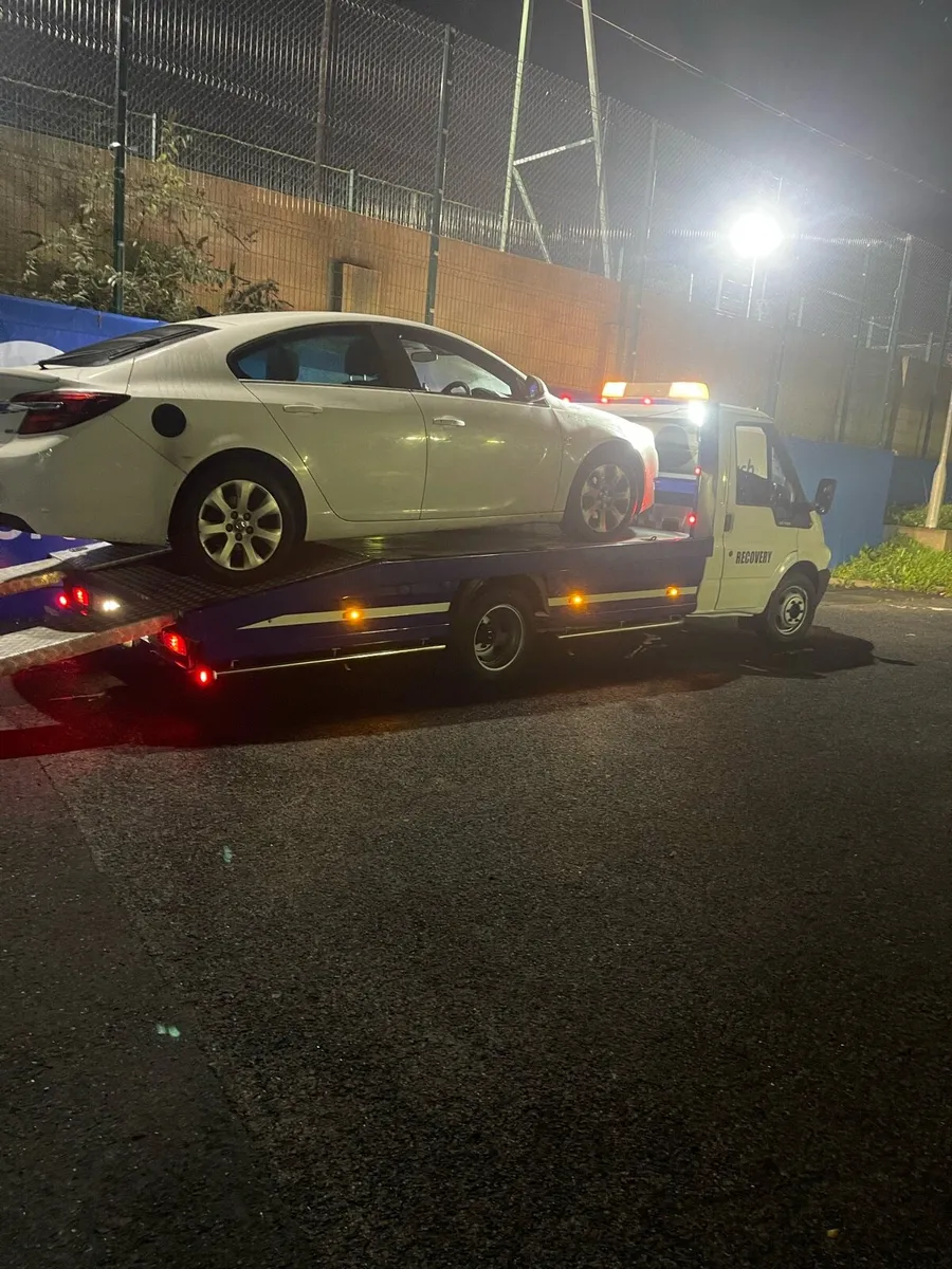 Tow truck and recovery service - Image 4