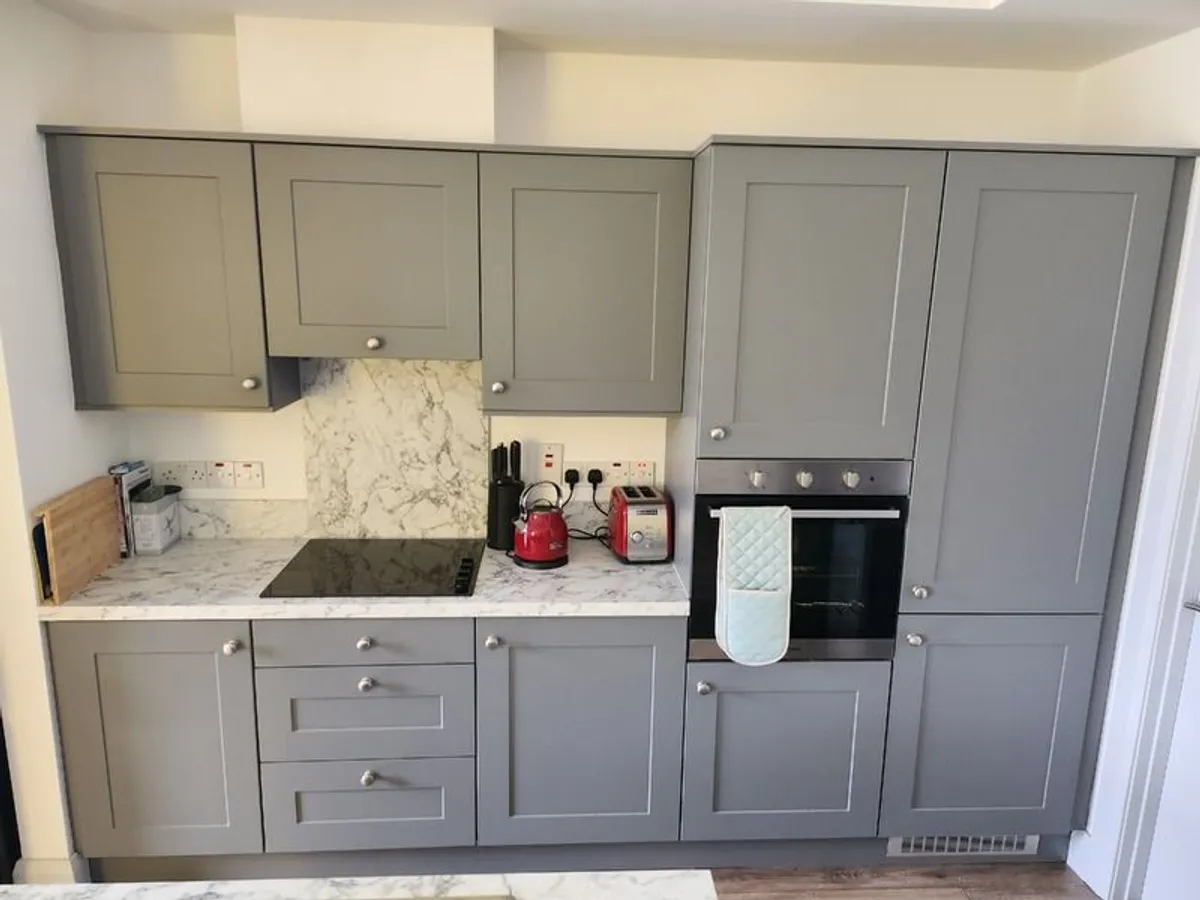 Kitchen Units & Appliances - Image 2