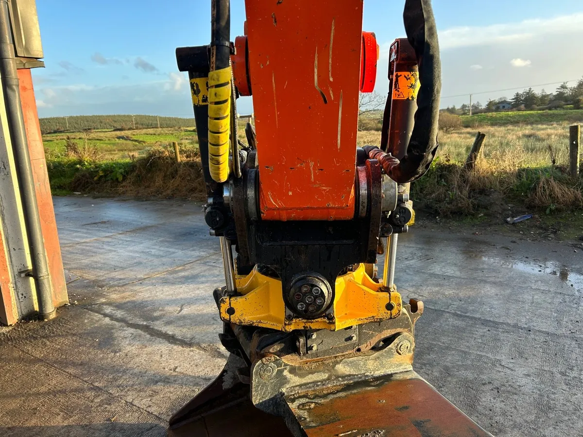 ✅ Engcon Tiltrotator 13-15ton machine - Image 4