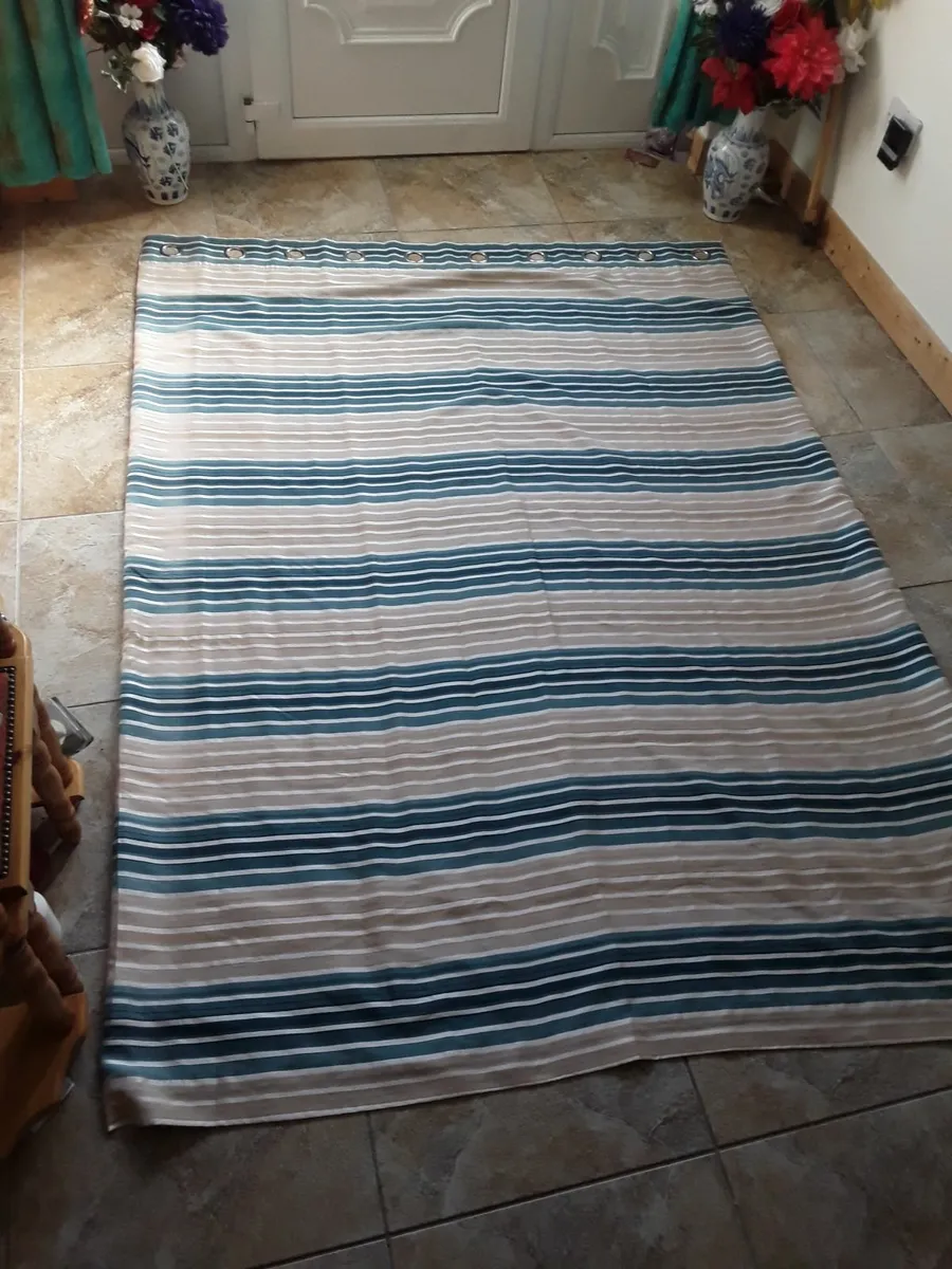 Brand new striped drapes - Image 1