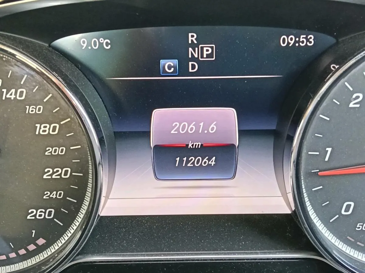 Mercedes-Benz E 200D Avantgarde Auto 2017 - Image 4