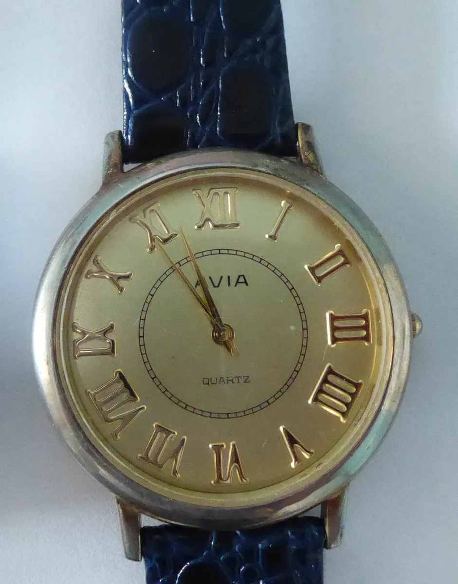 6 vintage quartz watches, all running - Image 2