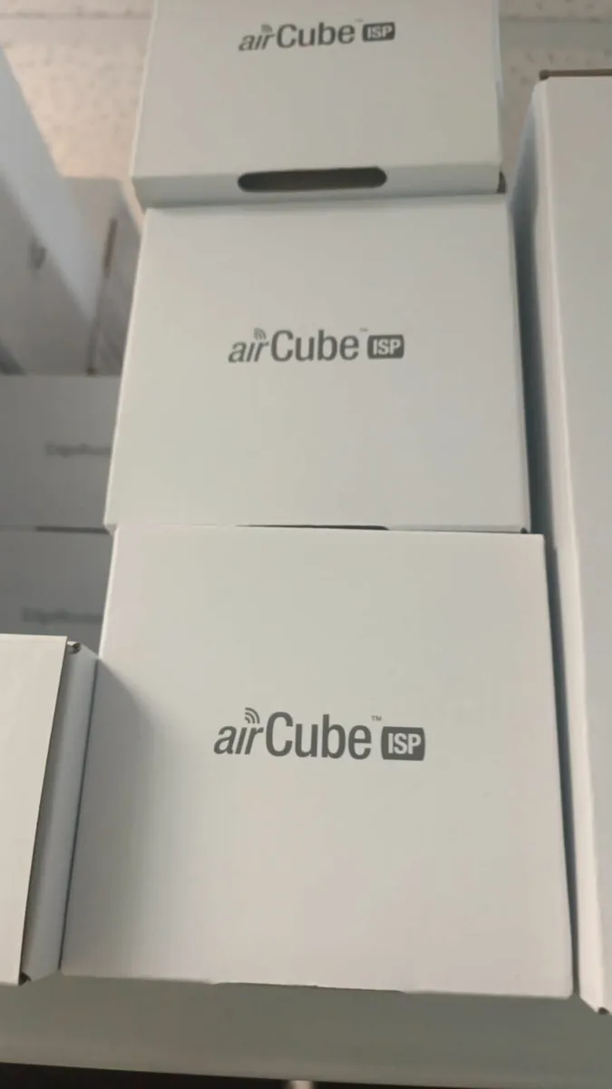 Ubiquiti airCube ISP (ACB‑ISP)