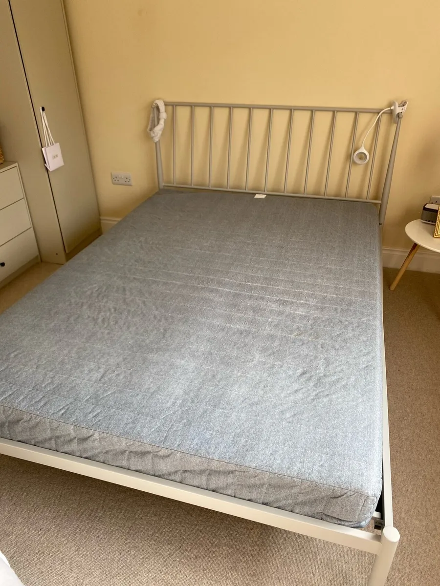 Double bed frame and mattress - Image 2