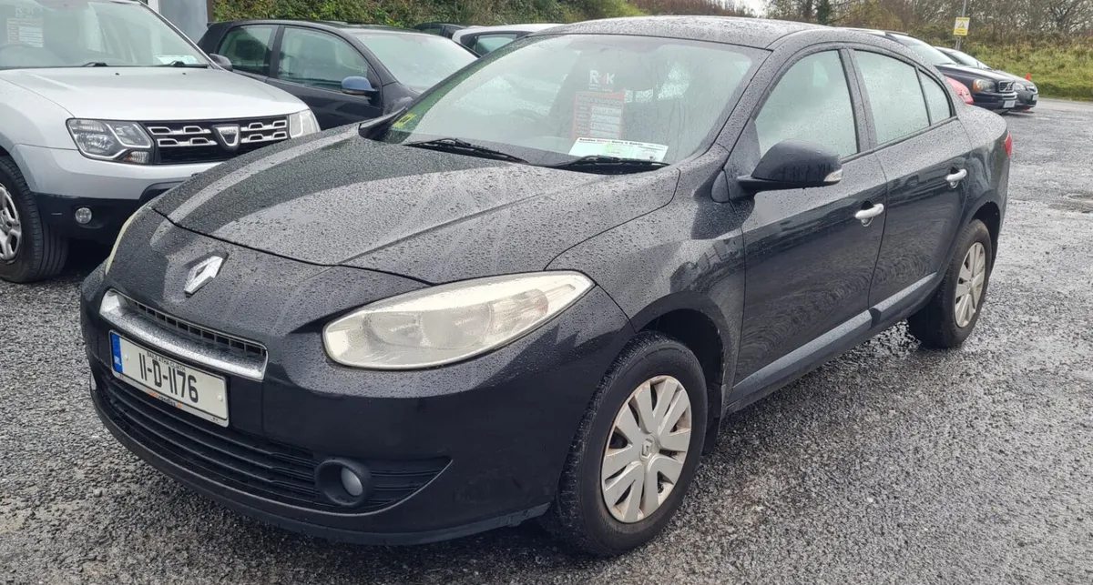 Renault Fluence 2011 - Image 2