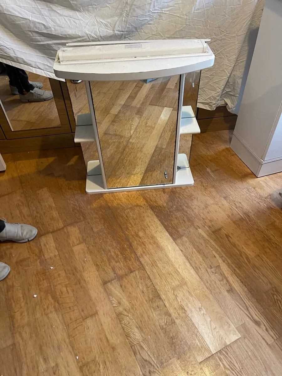 Over Sink Unit - Image 1