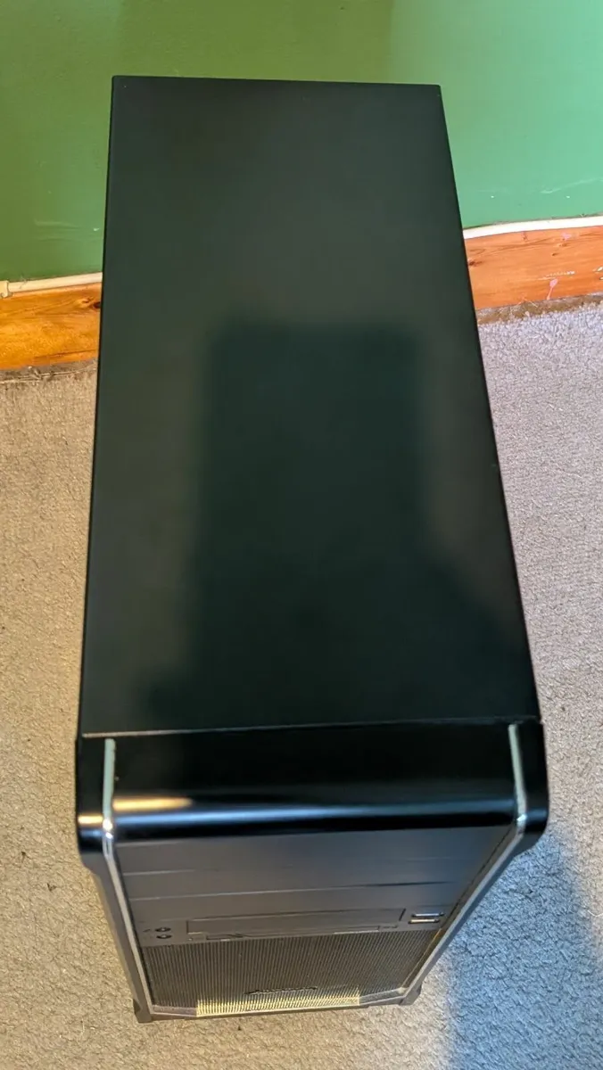 Sharkoon Chrome PC Case - Image 4