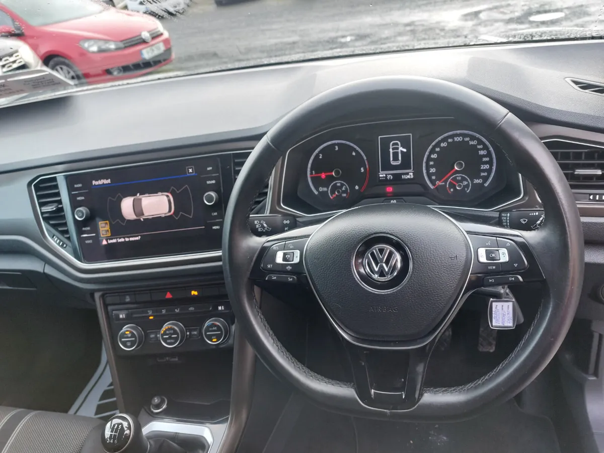 Volkswagen T-Roc 2019 - Image 4