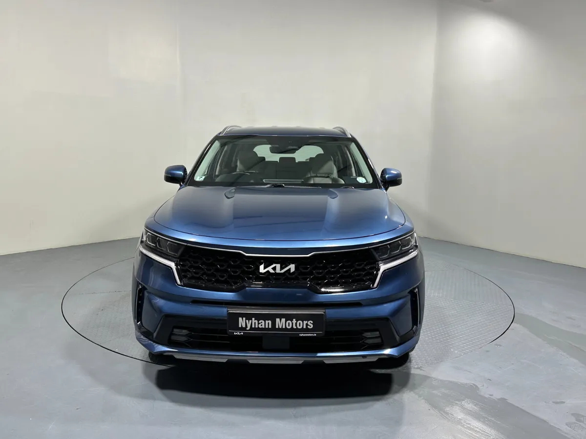 Kia Sorento K3 Plug In Hybrid 4x4 232 - Image 2