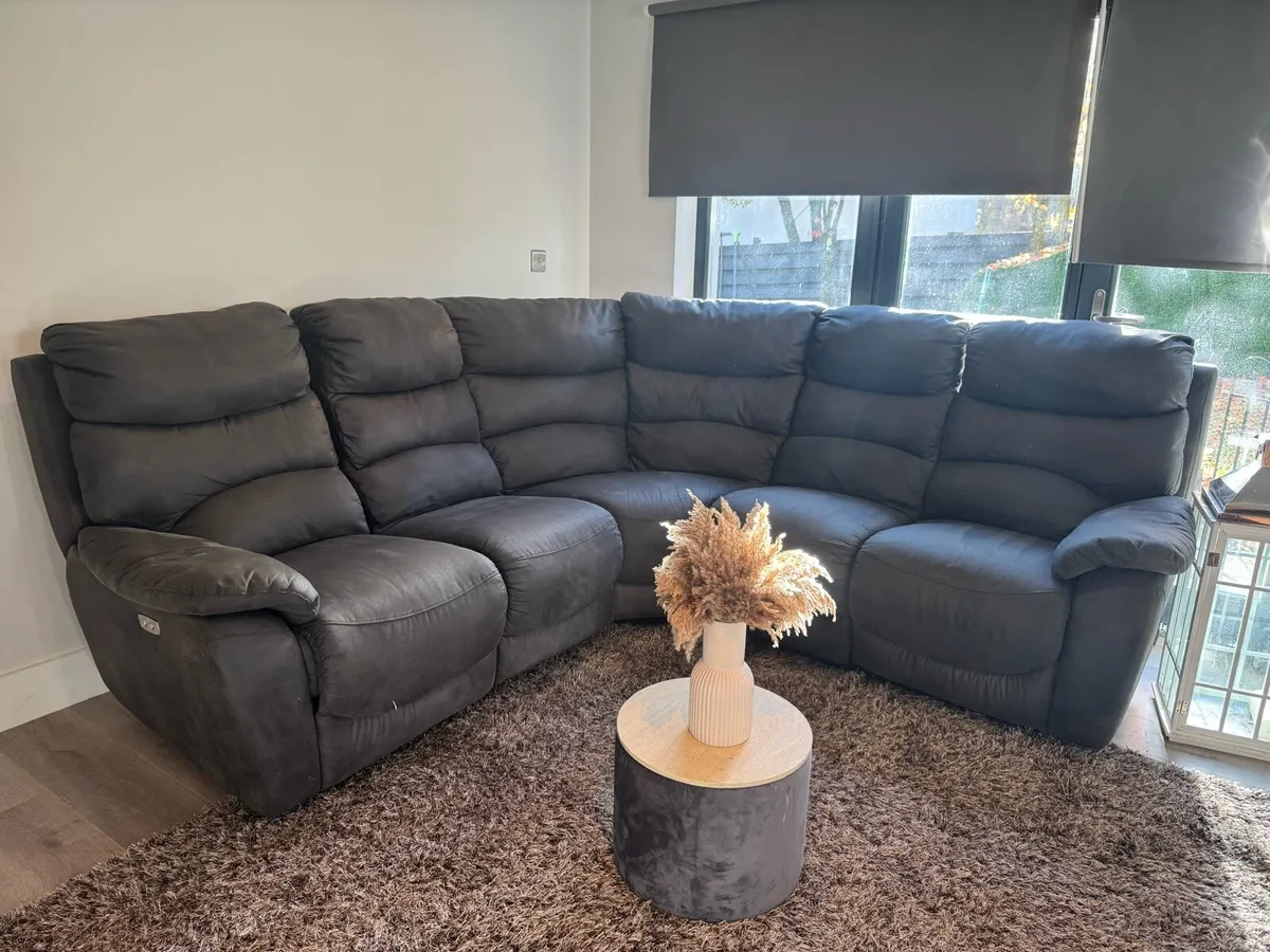 Electric recliner Yvette Corner Sofa - Image 2