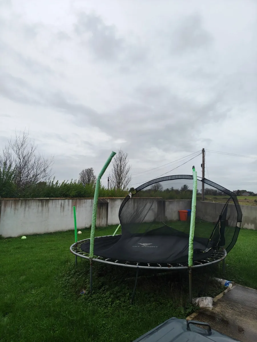 Trampoline