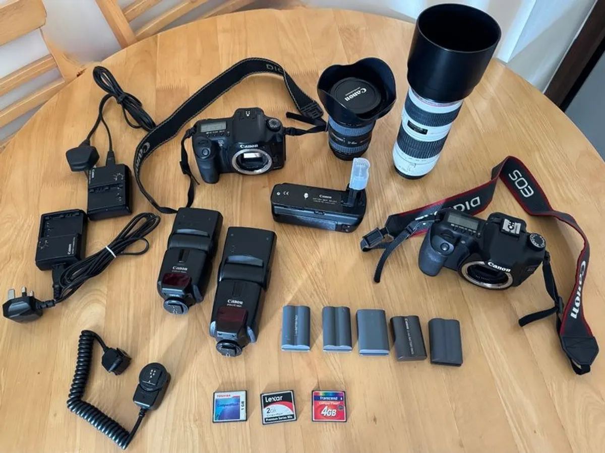 Digital camera equipment, including a variety of items listed below. - Image 1