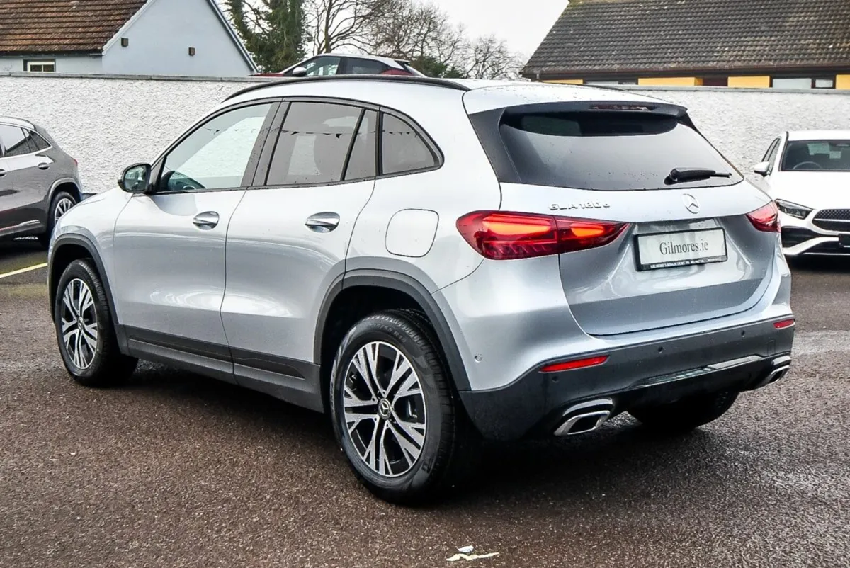 Mercedes-Benz GLA 180d Progressive Night Pack Auto - Image 2